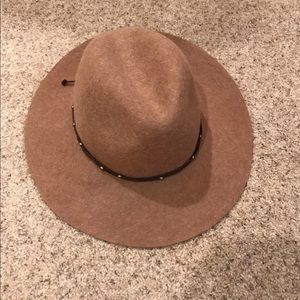 Lucky brand hat